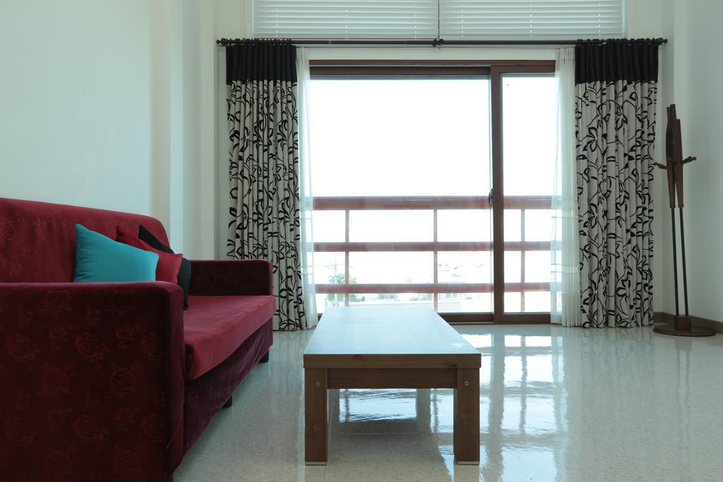 Gangneung Sea View Pension Bagian luar foto