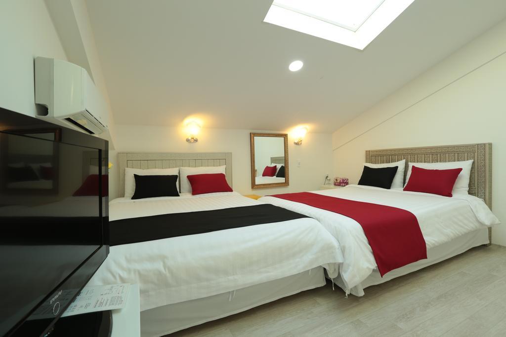 Gangneung Sea View Pension Bagian luar foto